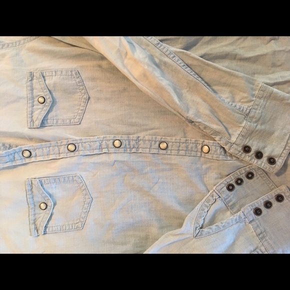 AE jean shirt - Picture 2 of 3